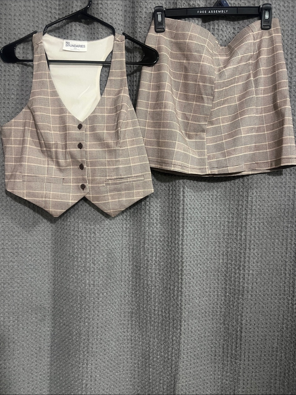 No Boundaries Plaid Neutral Two-Piece Skirt Set (Beige/Tan)